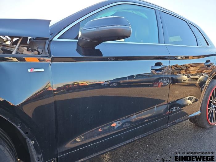 Audi Q5 2.0 50 TFSI e 16V Quattro Sloopvoertuig (2020, Zwart)