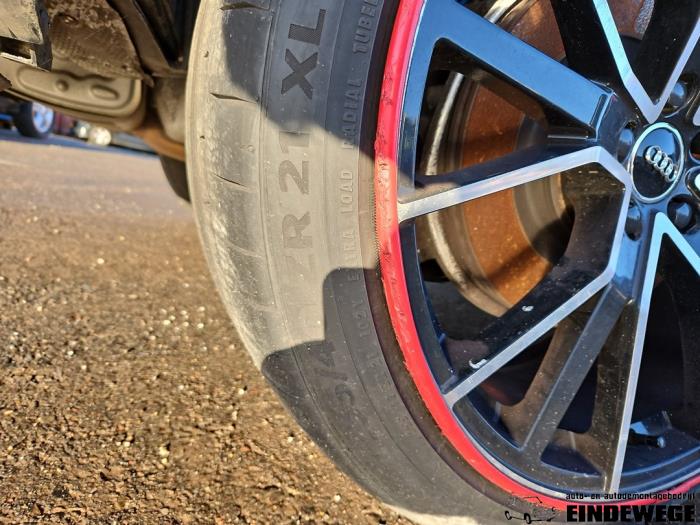 Audi Q5 2.0 50 TFSI e 16V Quattro Sloopvoertuig (2020, Zwart)