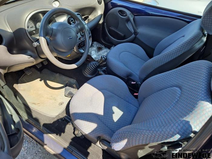 Ford Ka I 1.3i Sloopvoertuig (2002, Blauw)