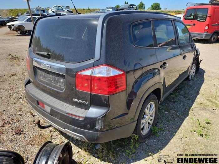 Chevrolet Orlando 2.0 D 16V Sloopvoertuig (2012, Carbon, Zwart)