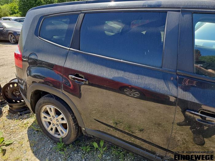 Chevrolet Orlando 2.0 D 16V Sloopvoertuig (2012, Carbon, Zwart)
