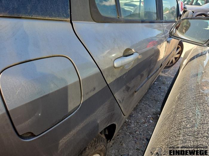 Renault Clio III Estate/Grandtour 1.5 dCi 70 Sloopvoertuig (2008, Beige)