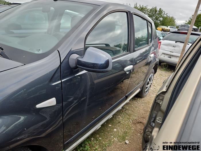 Dacia Sandero I 1.2 16V Sloopvoertuig (2010, Grijs)
