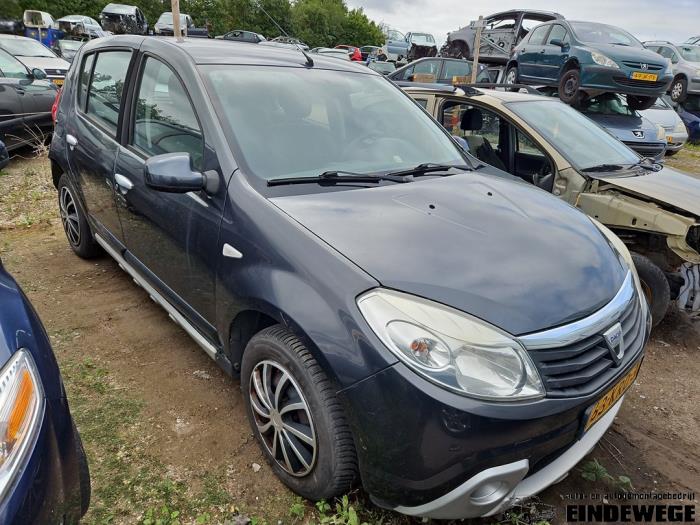 Dacia Sandero I 1.2 16V Sloopvoertuig (2010, Grijs)