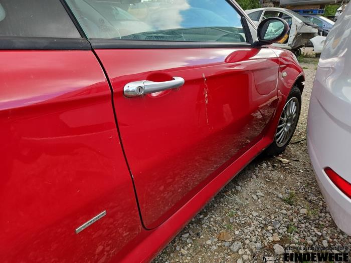 Alfa Romeo GT 1.8 Twin Spark 16V Sloopvoertuig (2005, Rood)