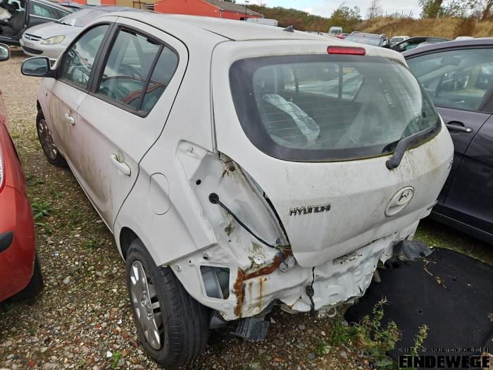 Hyundai i20 1.1 CRDi VGT 12V Sloopvoertuig (2014, Wit)