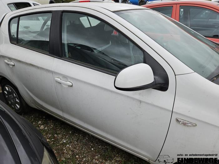 Hyundai i20 1.1 CRDi VGT 12V Sloopvoertuig (2014, Wit)