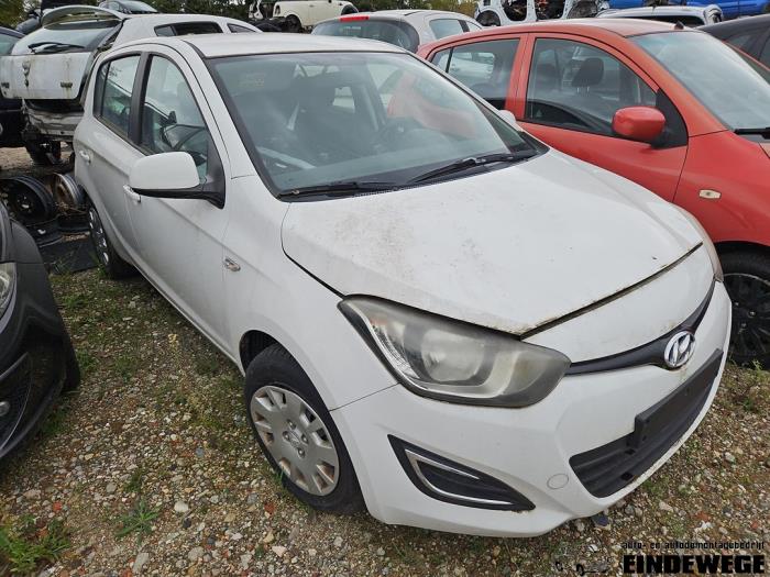 Hyundai i20 1.1 CRDi VGT 12V Sloopvoertuig (2014, Wit)