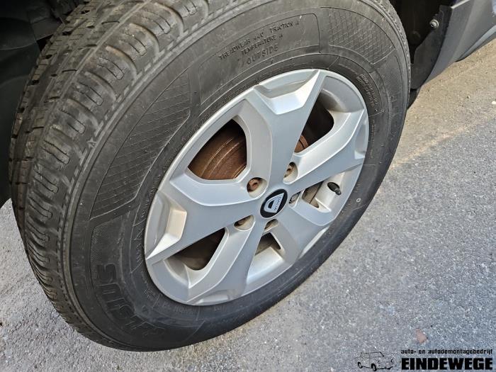 Dacia Duster 1.6 16V Sloopvoertuig (2018, Blauw)