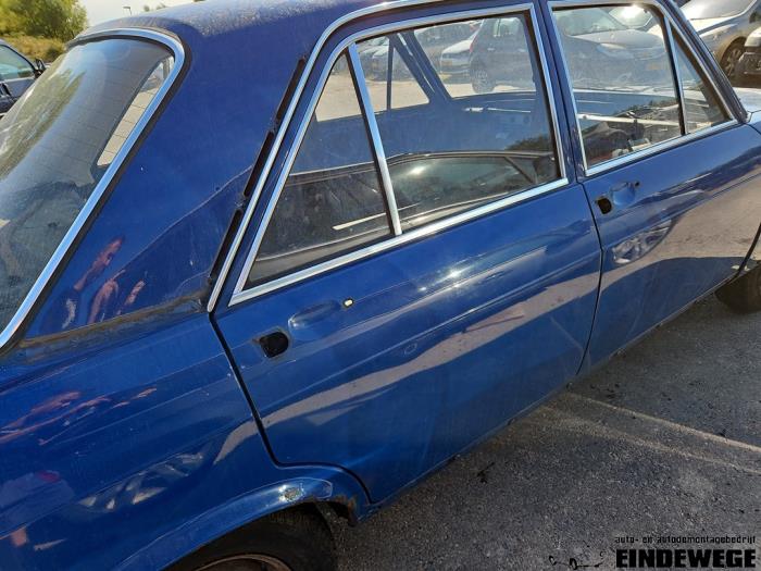 Audi 100 1.8 L,LS Sloopvoertuig (1973, Blauw)