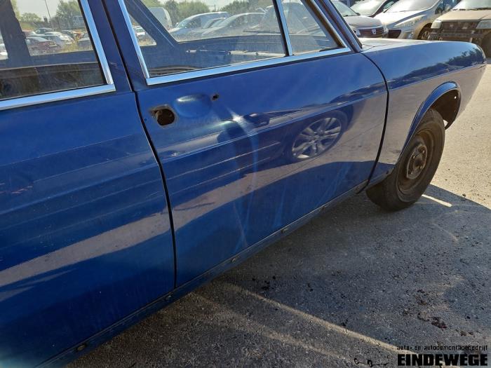 Audi 100 1.8 L,LS Sloopvoertuig (1973, Blauw)