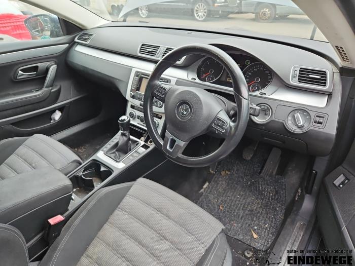 Volkswagen Passat 2.0 TDI 16V 140 Sloopvoertuig (2012, Grijs)