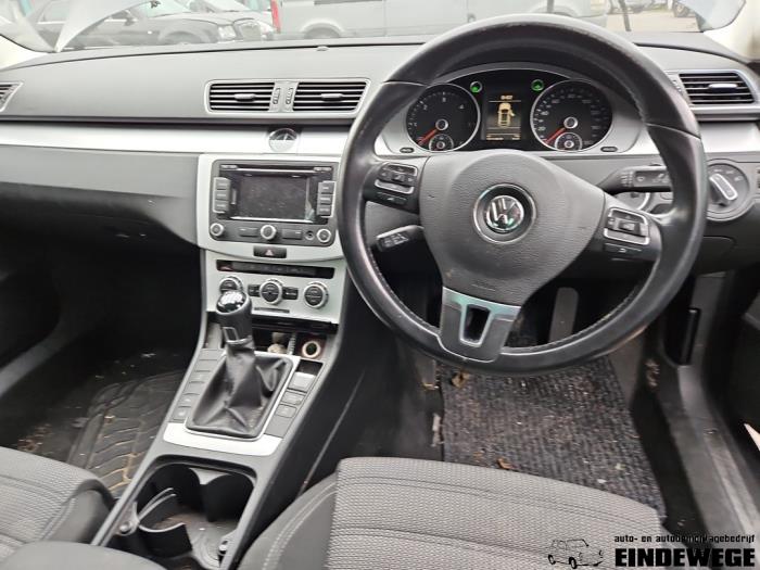 Volkswagen Passat 2.0 TDI 16V 140 Sloopvoertuig (2012, Grijs)