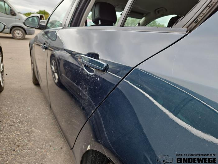 Opel Insignia 2.0 CDTI 16V 140 ecoFLEX Sloopvoertuig (2015, Groen)