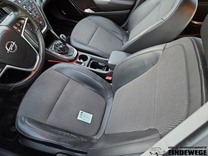 Opel Astra J 1.4 Turbo 16V Sloopvoertuig (2010, Blauw)