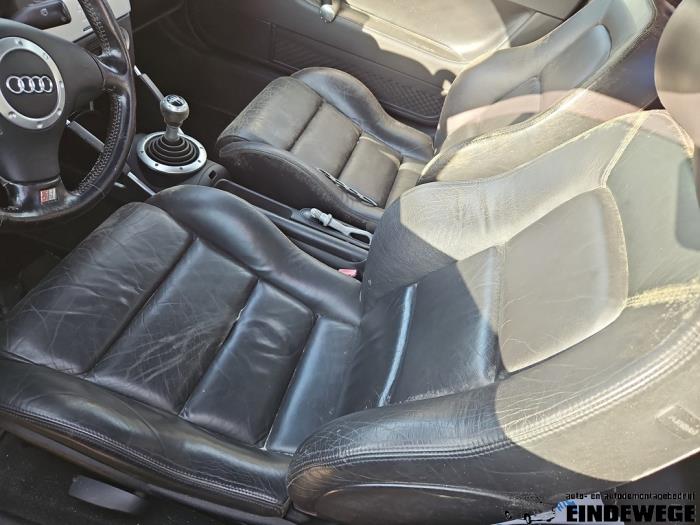 Audi TT 1.8 20V Turbo Quattro Sloopvoertuig (1999, Zilver)