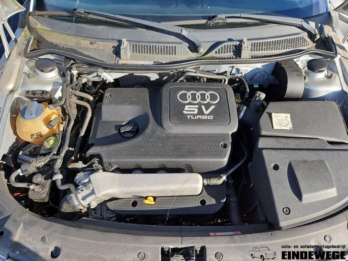 Audi TT 1.8 20V Turbo Quattro Sloopvoertuig (1999, Zilver)