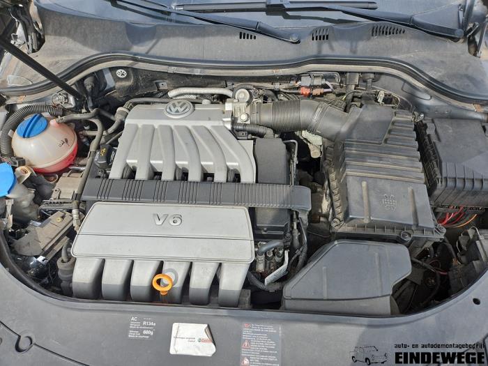 Volkswagen Passat Variant 3.2 FSI V6 32V 4Motion Sloopvoertuig (2006, Grijs)