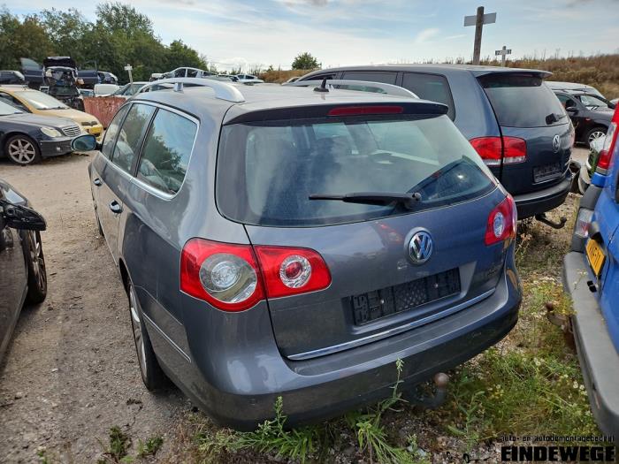 Volkswagen Passat Variant 3.2 FSI V6 32V 4Motion Sloopvoertuig (2006, Grijs)