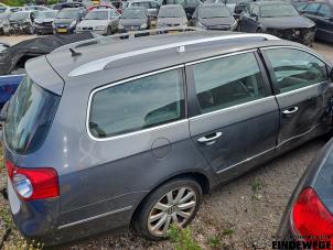 Volkswagen Passat Variant 3.2 FSI V6 32V 4Motion Sloopvoertuig (2006, Grijs)