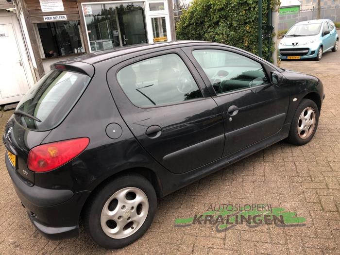 Peugeot 206 1.4 XR,XS,XT,Gentry Sloopvoertuig (2006, Zwart)