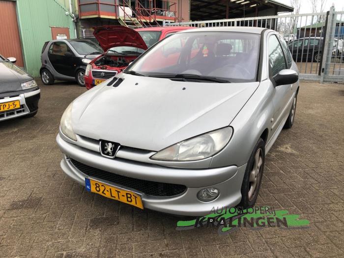 Peugeot 206 1.6 16V Sloopvoertuig (2003, Grijs)