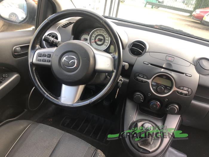 Mazda 2 1.3 16V S-VT High Power Sloopvoertuig (2007, Zwart)