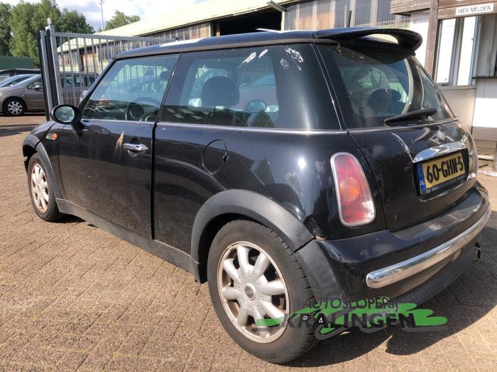 BMW Mini One/Cooper 1.6 16V Cooper Sloopvoertuig (2003, Zwart)
