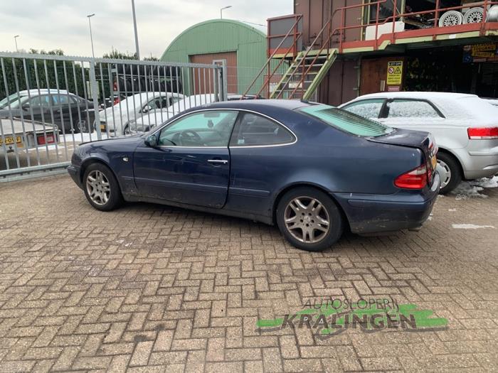 Mercedes CLK 2.0 200 16V Sloopvoertuig (1999, Blauw)