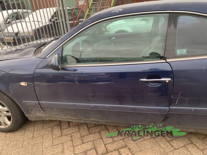 Mercedes CLK 2.0 200 16V Sloopvoertuig (1999, Blauw)