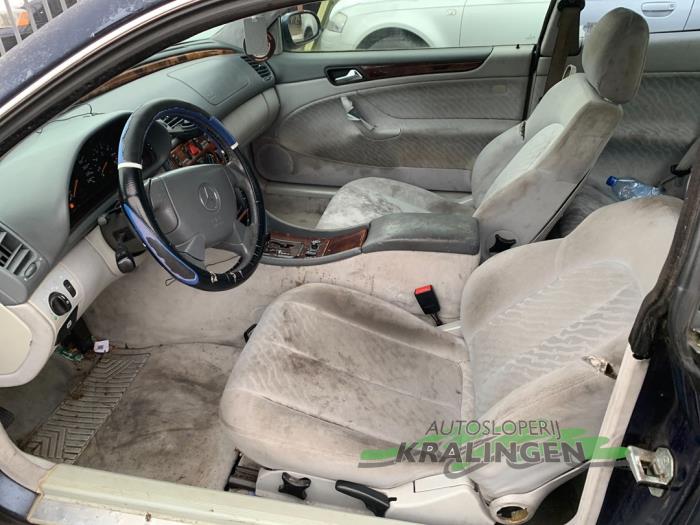 Mercedes CLK 2.0 200 16V Sloopvoertuig (1999, Blauw)