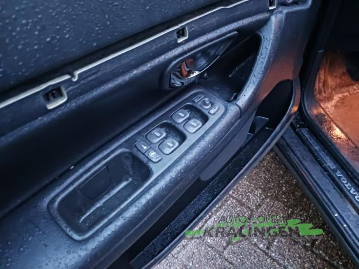 Volvo S80 2.9 SE 24V Sloopvoertuig (2000, Zwart)