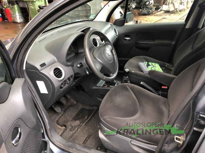 Citroen C3 1.4 Sloopvoertuig (2006, Grijs)