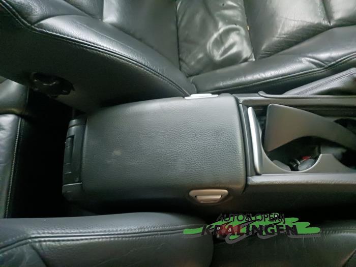 Volvo V70 2.4 D5 20V Sloopvoertuig (2006, Zwart)