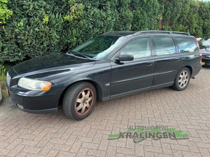 Volvo V70 2.4 D5 20V Sloopvoertuig (2006, Zwart)