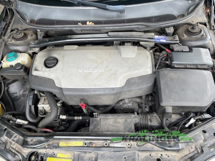 Volvo V70 2.4 D5 20V Sloopvoertuig (2006, Zwart)