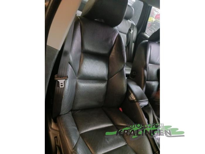 Volvo V70 2.4 D5 20V Sloopvoertuig (2006, Zwart)