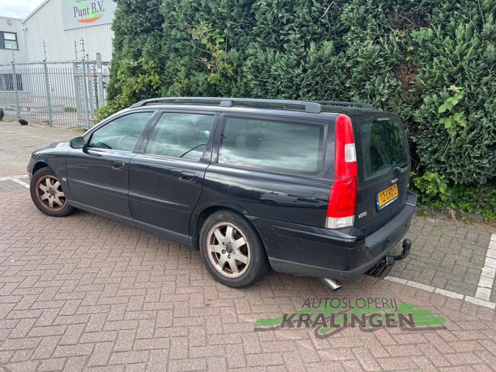Volvo V70 2.4 D5 20V Sloopvoertuig (2006, Zwart)