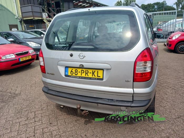 Opel Zafira 2.2 16V Sloopvoertuig (2004, Grijs)