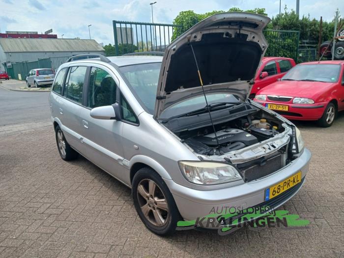 Opel Zafira 2.2 16V Sloopvoertuig (2004, Grijs)