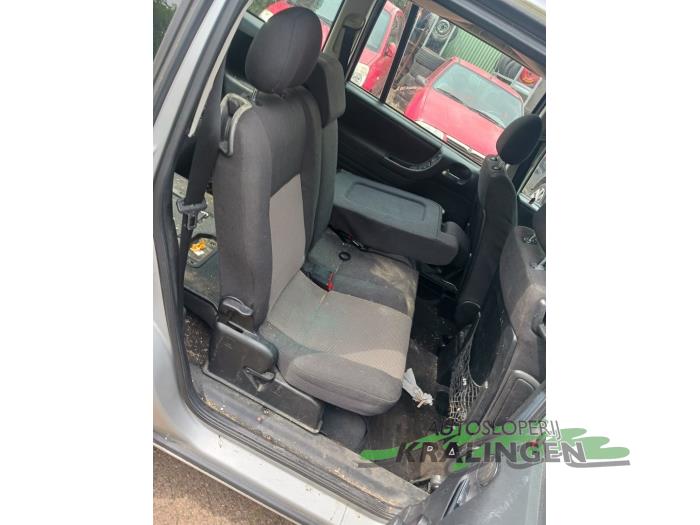 Opel Zafira 2.2 16V Sloopvoertuig (2004, Grijs)