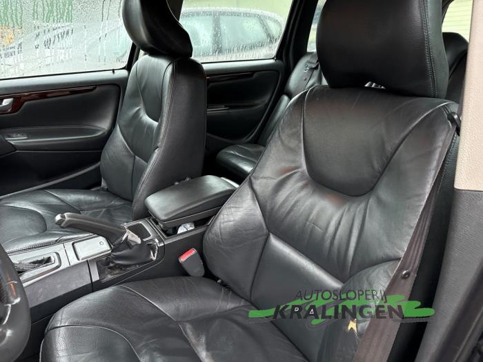 Volvo V70 2.4 T 20V Sloopvoertuig (2000, Blauw)