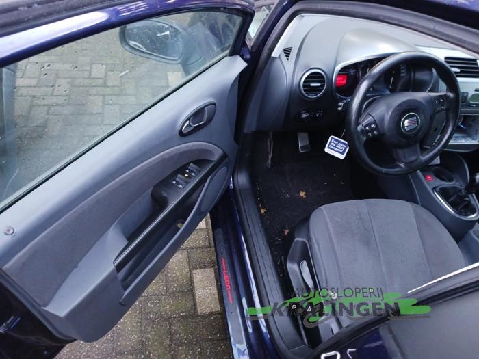 Seat Leon 2.0 FSI 16V Sloopvoertuig (2006, Blauw)