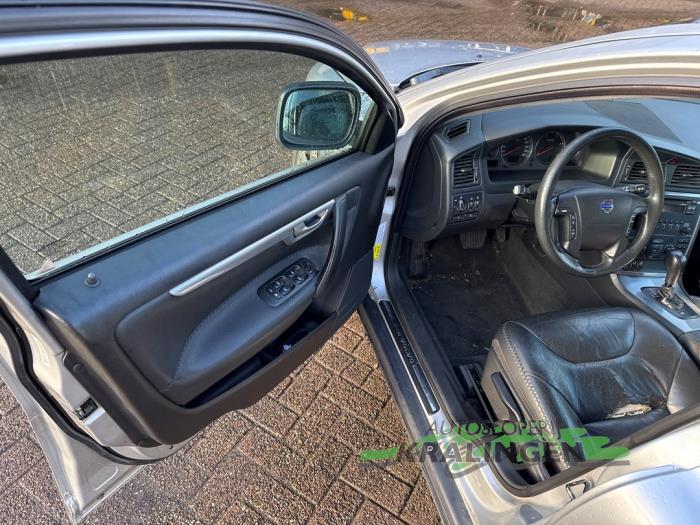 Volvo XC70 XC70 2.4 D 20V Sloopvoertuig (2005, Grijs)