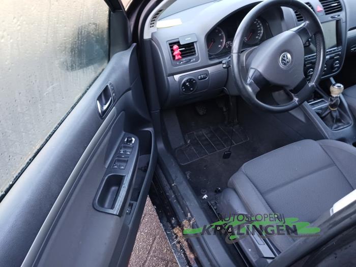 Volkswagen Golf V 2.0 FSI 16V Sloopvoertuig (2005, Zwart)