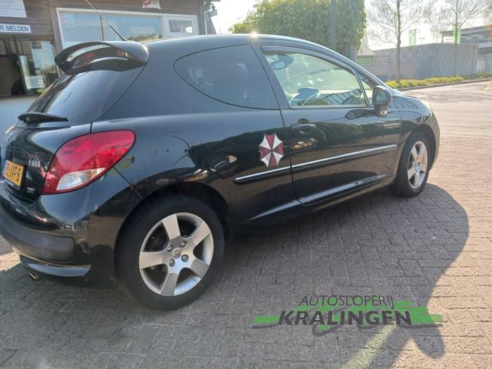 Peugeot 207/207+ 1.6 16V VTRi Sloopvoertuig (2009, Zwart)