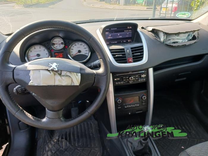 Peugeot 207/207+ 1.6 16V VTRi Sloopvoertuig (2009, Zwart)