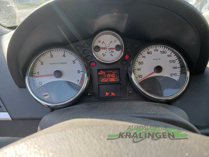 Peugeot 207/207+ 1.6 16V VTRi Sloopvoertuig (2009, Zwart)