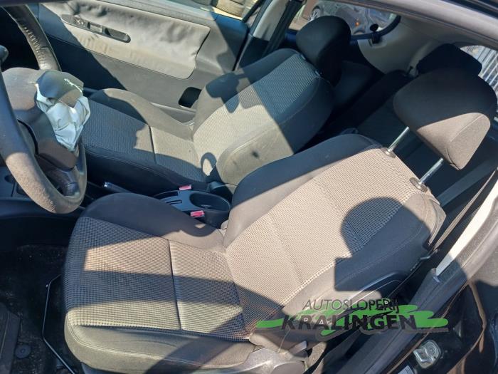 Peugeot 207/207+ 1.6 16V VTRi Sloopvoertuig (2009, Zwart)