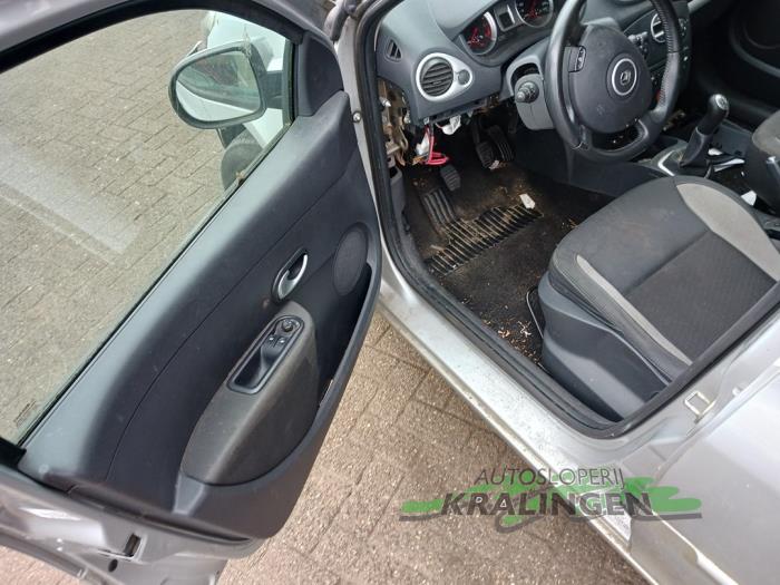 Renault Clio III 1.5 dCi FAP Sloopvoertuig (2011, Grijs)
